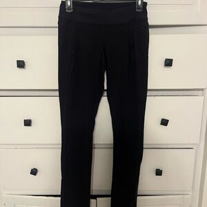 Women's slightly purple lulu lemon leggings